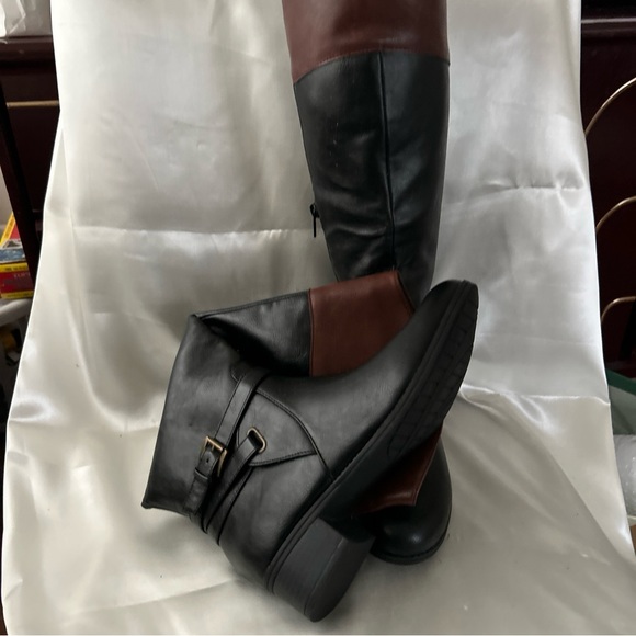 Boot - Picture 3 of 7